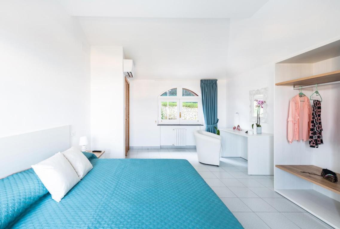 Holiday home Sorrentovibes - Sea View Rooftop With Jacuzzi & Garden