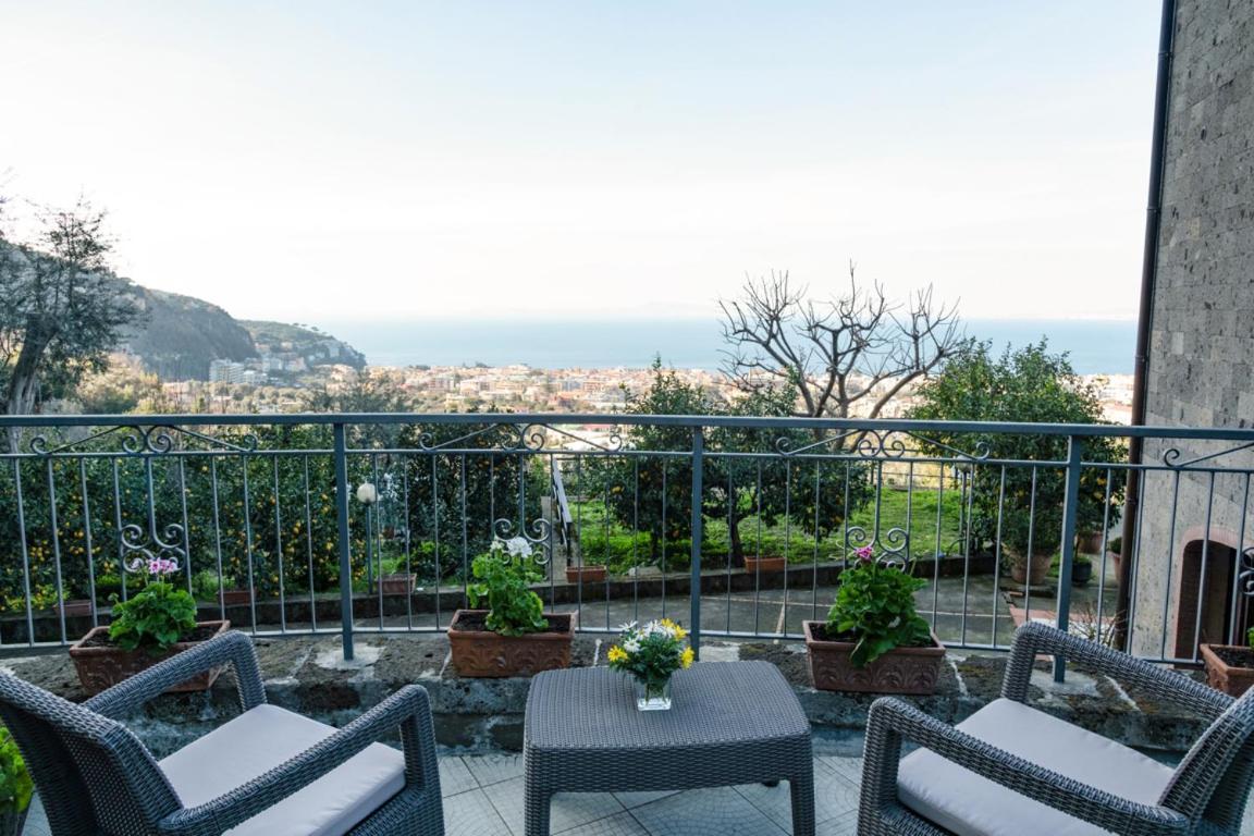 Sorrentovibes - Sea View Rooftop With Jacuzzi & Garden Hébergement de vacances *