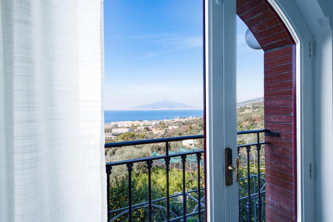 Sorrentovibes - Sea View Rooftop With Jacuzzi & Garden Hébergement de vacances Sorrente